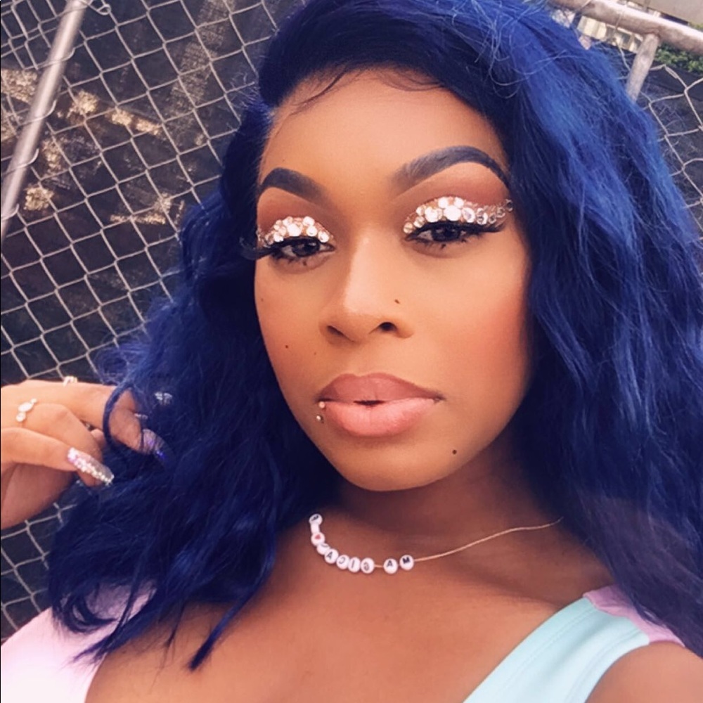 Meet your Posher, Dada